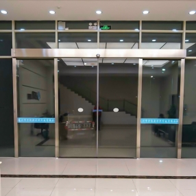 大亞灣酒店入口玻璃自動(dòng)門(mén)